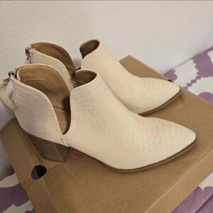 Cato Textured Cream Ankle Booties